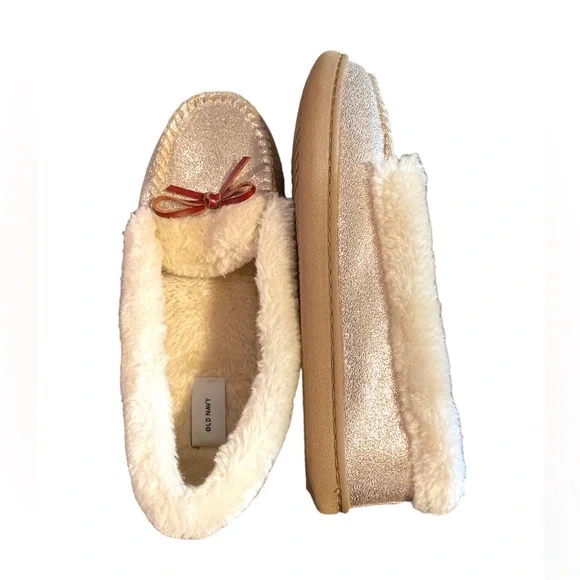 Old Navy Champagne /Rose Gold Colored Faux Fur Slippers - Picture 4 of 7